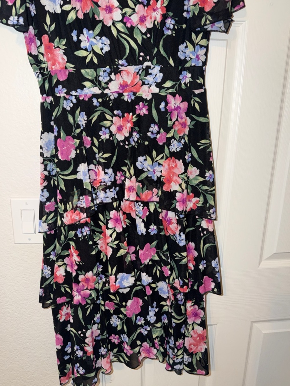 Ember Black Floral Tiered V-Neck Women's Dress - Picture 2 of 6